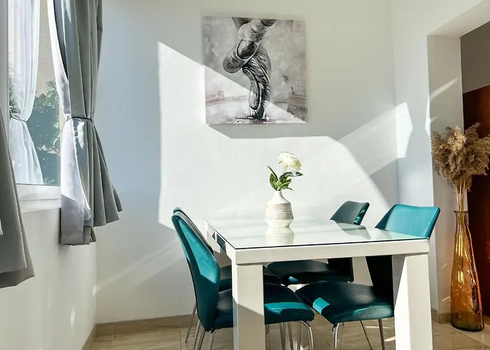 Apartment Holiday Makarska Διαμέρισμα *