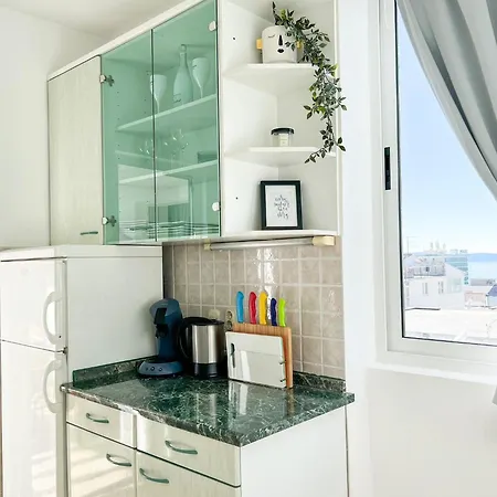 アパート Apartment Holiday Makarska マカルスカ