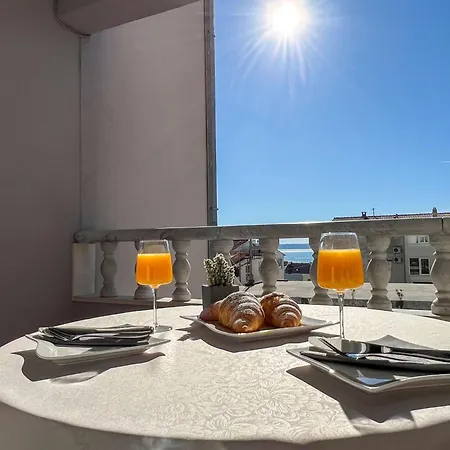 アパート Apartment Holiday Makarska